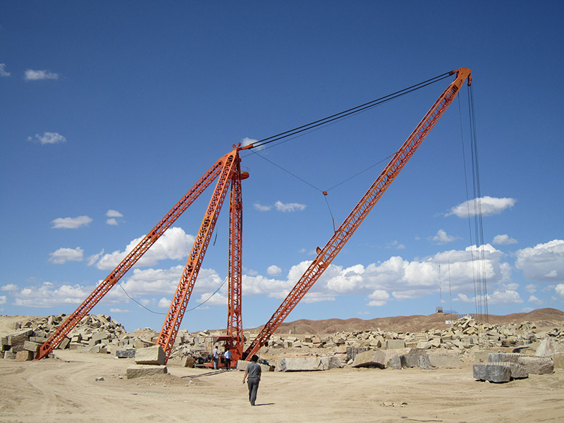 桅桿起重機(jī)